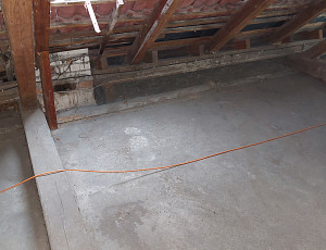 Zateplení stropu rodinného domu a zhotovení podlahového systému